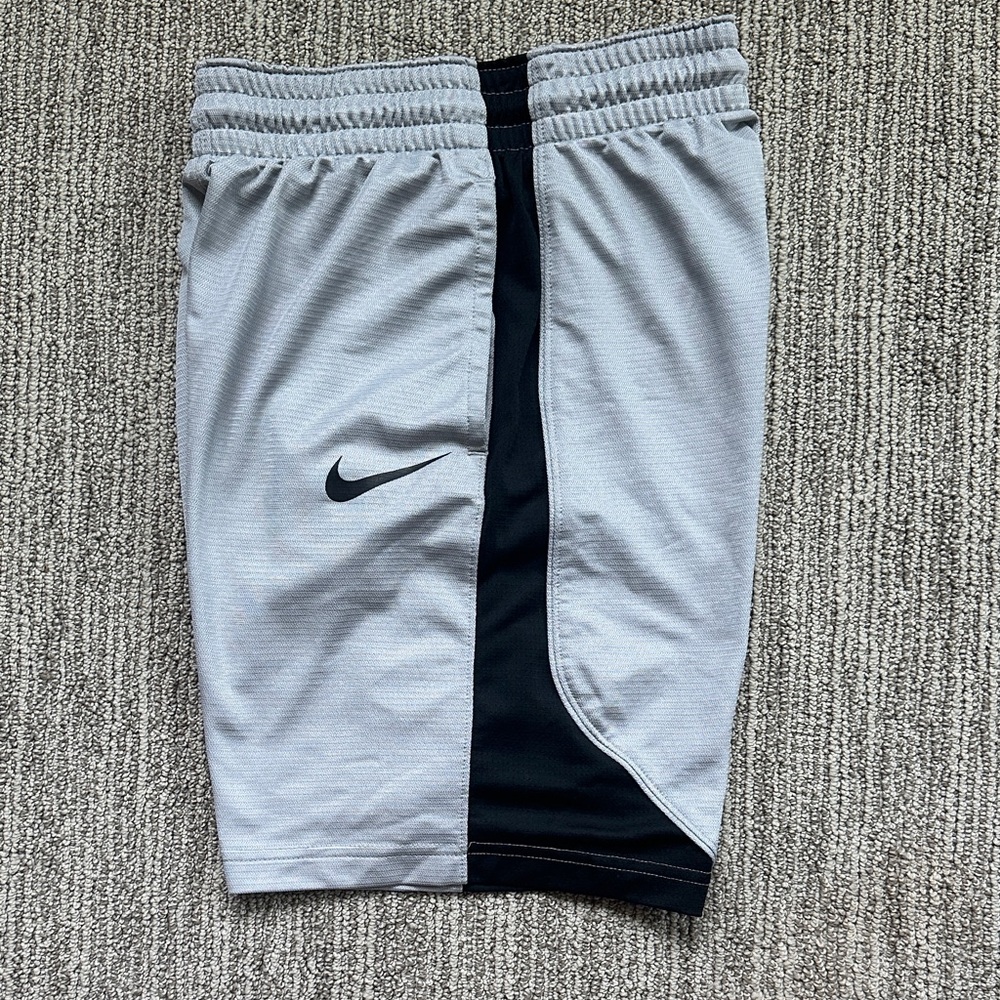 Nike Womens Basketball Shorts in Gray and Black